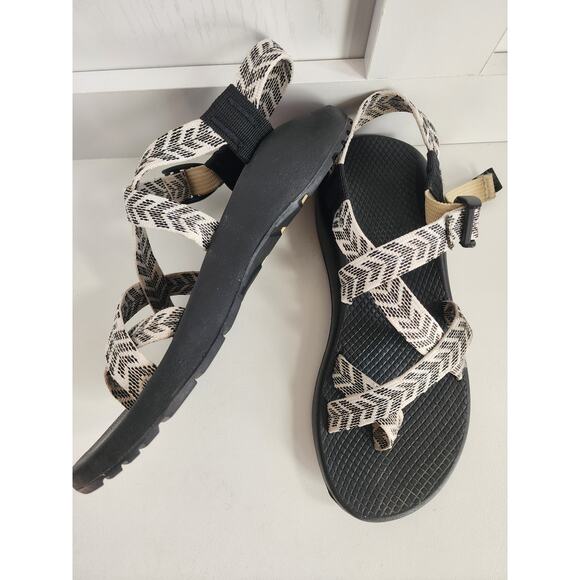Chaco Women's Z/2 Adjustable Strap Classic Sport Arrow Black & White - Size 9 - Picture 3 of 8